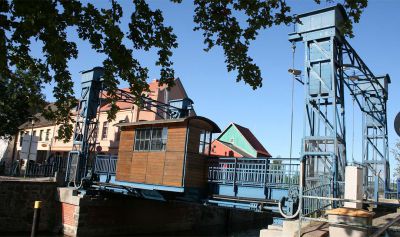Blick auf die berühmte Plauer Hubbrücke Blick auf die berühmte Plauer Hubbrücke
